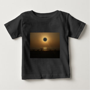 ゴールデンサマーサンセットリフレクションオンビーチ ベビーTシャツ