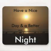 ゴールデンサマーサンセットリフレクションオンビーチ マウスパッド (正面)