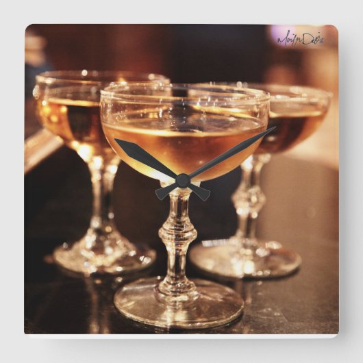 ゴールデンシャンパンの飲み物キッチンバー時計 スクエア壁時計 (正面)