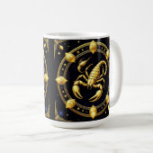 ゴールデンスコーピオン〔占星術の〕十二宮図デザインウィズア装飾品 コーヒーマグカップ (正面右)