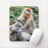 ゴールデンスナブ鼻のサルとベビー マウスパッド (マウス)