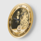 ゴールデンズ結婚アニバーサリーのカスタマイズ可能な写真ギフト ラージ壁時計 (傾斜)