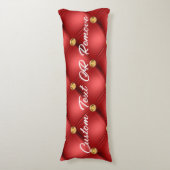 ゴールデンダイヤモンドタフテッドレザーカスタム文字名レッド ボディピロー (正面縦)