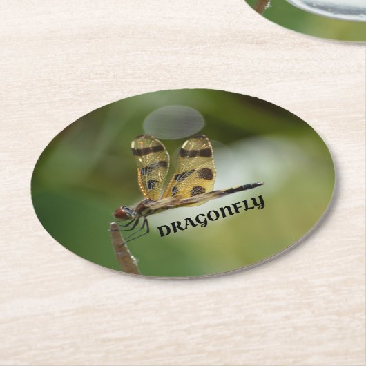 ゴールデントンボのカスタマイズ可能な緑 ラウンドペーパーコースター (アングル)