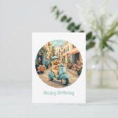 ゴールデンドゥードル犬の誕生日 スクーターに乗る ポストカード (スタンド正面)