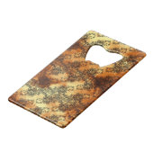 ゴールデンハイライトの上にブラックレース クレジットカード栓抜き (裏面アングル)