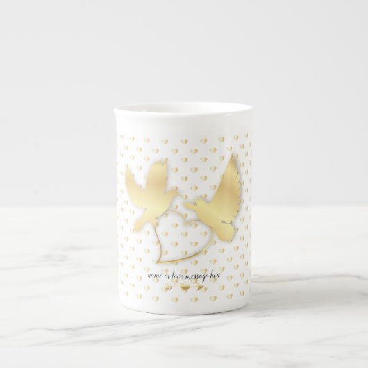 ゴールデンハトとハート、穏やかな愛 ボーンチャイナマグカップ (正面)