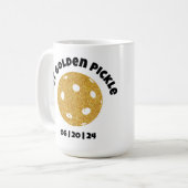 ゴールデンパーソナライズされたピックル金ゴールドピックボールグリッター コーヒーマグカップ (正面左)