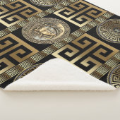 ゴールデンメドゥーサギリシャ鍵 シェルパブランケット (3/4)