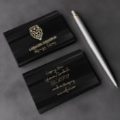 ゴールデンライオンロゴ |黒の背ストライプの景 名刺