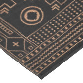 ゴールデンルーツ：ブラック&トリバルモロッコエレガンス テーブルクロス (アングル)