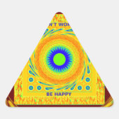 ゴールデンレッド伝統的アフリカカラーベクトルデザイン 三角形シール (正面)