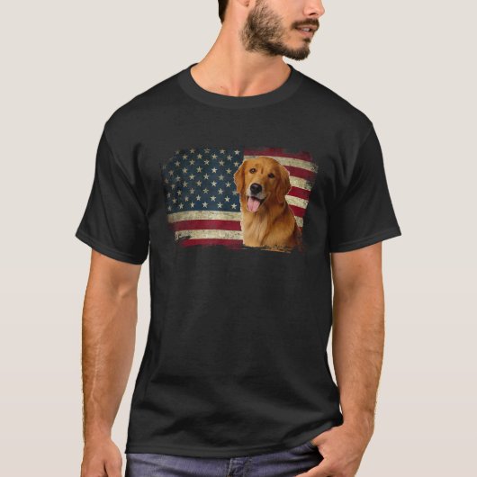 ゴールデンレトリエバーアメリカ国旗の愛国犬の恋人 Tシャツ (正面)