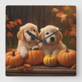 ゴールデンレトリエバーパピー秋デライトカボチャ スクエア壁時計 (正面)