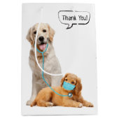 ゴールデンレトリバーが獣医に感謝 ミディアムペーパーバッグ (正面)