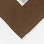 ゴールデンレトリバーの子犬が雪の中に フリースブランケット (角)