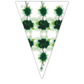 ゴールデンレトリバーの子犬は草の生えた野に座っている バンティングフラッグ (第2の旗)