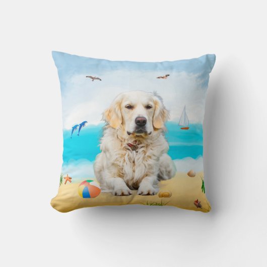 ゴールデンレトリバードッグオンビーチ クッション (正面)