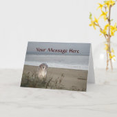 ゴールデンレトリバービーチグリーティングカード カード (黄色い花)