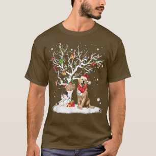 ゴールデンレトリバー冬の雪の木の犬クリスマスウィー Tシャツ