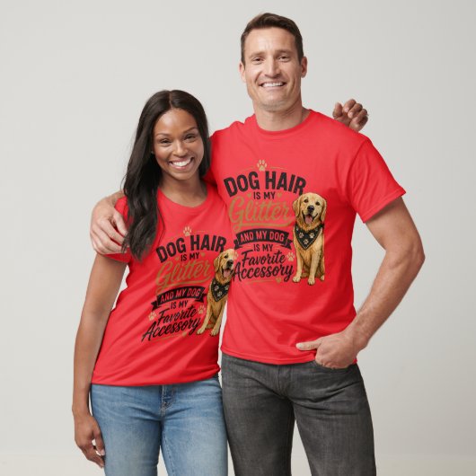 ゴールデンレトリバー愛好家のための「犬の毛は私のきらめき」 Tシャツ (ユニセックス)