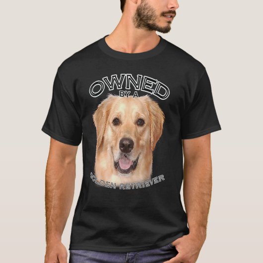 ゴールデンレトリバー2匹の飼い主 Tシャツ (正面)