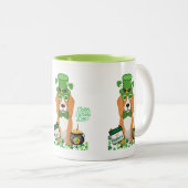 ゴールデンレトリバーSt patricks day ツートーンマグカップ (正面右)