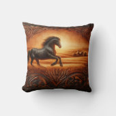 ゴールデン威厳のあるフィールドを駆け抜ける馬 クッション (正面)