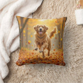 ゴールデン走レトリバーの秋の森 クッション (ブランケット)