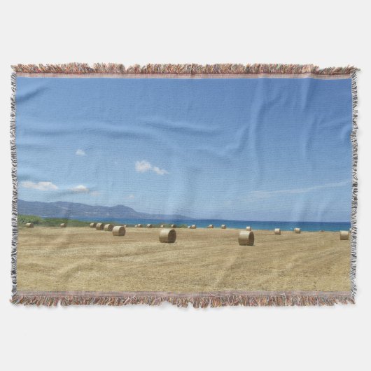 ゴールデン転がオブヘイと深いブルーシーデザイン スローブランケット (正面)