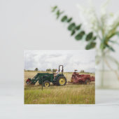 ゴールデン・ランチ・フィールドにヘイイング ポストカード (スタンド正面)