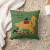 ゴールデン・リトリーバーの休日の枕 クッション (ブランケット)