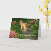 ゴールデン・リトリーバーの庭の挨拶状 カード (黄色い花)