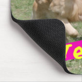 ゴールデン・リトリーバーは喜びと住んでいます マウスパッド (コーナー)