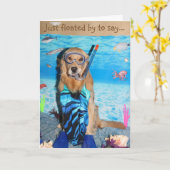 ゴールデン・リトリーバースノーケリングのBrithday カード (黄色い花)