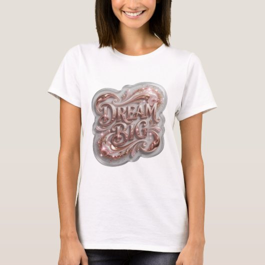 ゴールドで目を引くDREAM BIG Tee Tシャツ (正面)