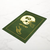 ゴールドとグリーンのアメリカンフットボール誕生日 箔招待状 (回転した状態)