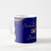 ゴールドとネイビーの50歳の誕生日パーティー招待状 コーヒーマグカップ (正面左)