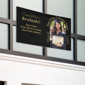 ゴールドとブラックのプロフェッショナルな卒業写真 横断幕 (ビルの外側)