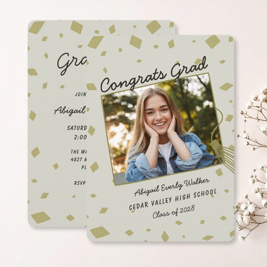 ゴールドとブラックの手描き落書き卒業式招待状 招待状