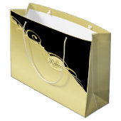 ゴールドとブラックの背景にゴールドの装飾が施された贅沢なデザイン、モノグラム ラージペーパーバッグ (裏面アングル)