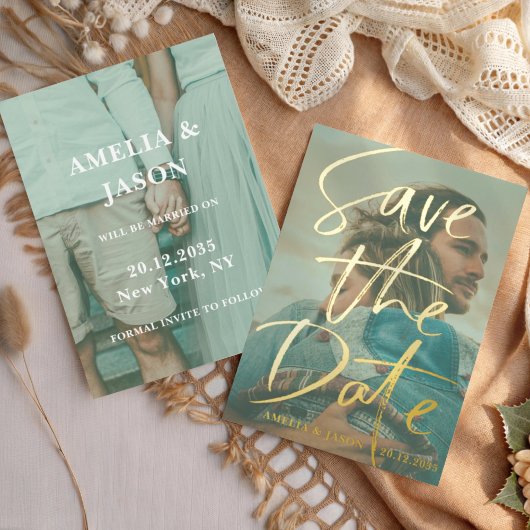 ゴールドのカリグラフィーが華やかなフォト「Save the Date」 箔招待状
