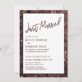 ゴールドの手書きフォントで「Just Married」と書かれた結婚式の受付看板 招待状 (正面)