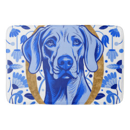 ゴールドの文字「O」を通して覗くワイマラナー バスマット