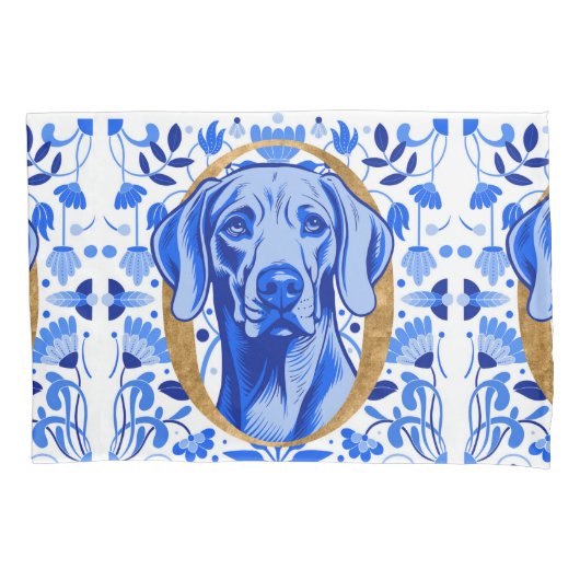 ゴールドの文字「O」を通して覗くワイマラナー 枕カバー (正面)