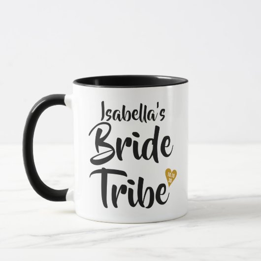 ゴールドの日付ハートの名入れ Bride Tribe マグカップ (左)