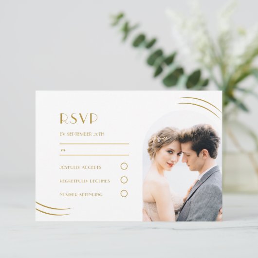 ゴールドの繊細な模様の写真 ウェディング 出欠カード (スタンド正面)