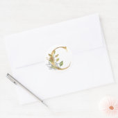 ゴールドの花モノグラム クラシック ラウンド ステッカー (封筒)