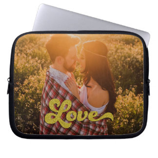 ゴールドのLoveオーバーレイ付きのカスタムフォト ラップトップスリーブ