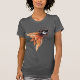 ゴールドアイ超現実的金魚ファンタジーオリジナルアート Tシャツ